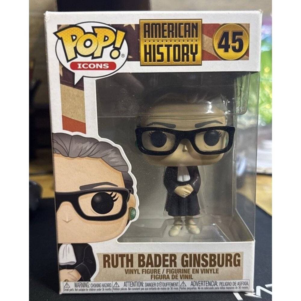 Funko Pop! Vinyl: American History - Ruth Bader Ginsburg #45